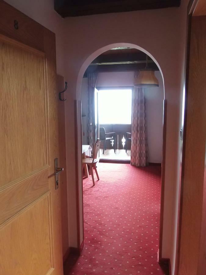 Garni Runggner Traubenhof Hotel Termeno Eksteriør billede